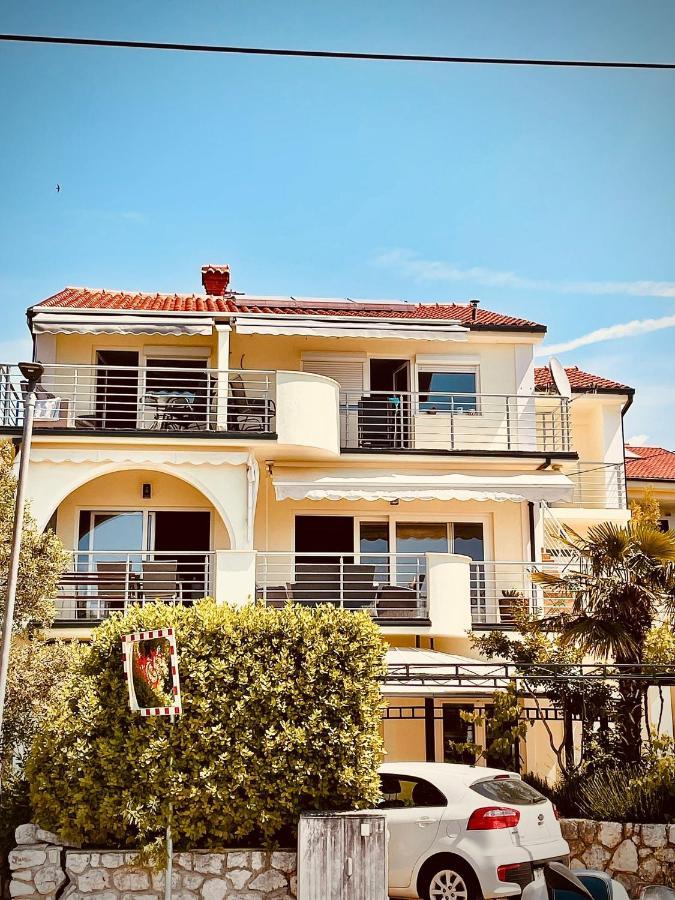 Velebit Apartments Dramalj Buitenkant foto