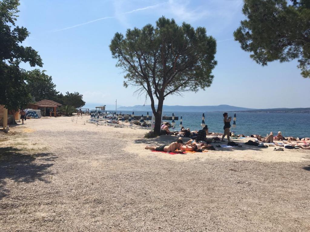 Velebit Apartments Dramalj Buitenkant foto