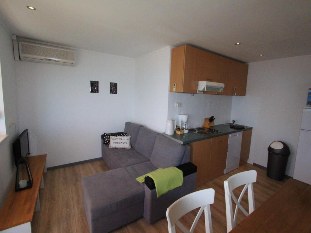 Velebit Apartments Dramalj Buitenkant foto